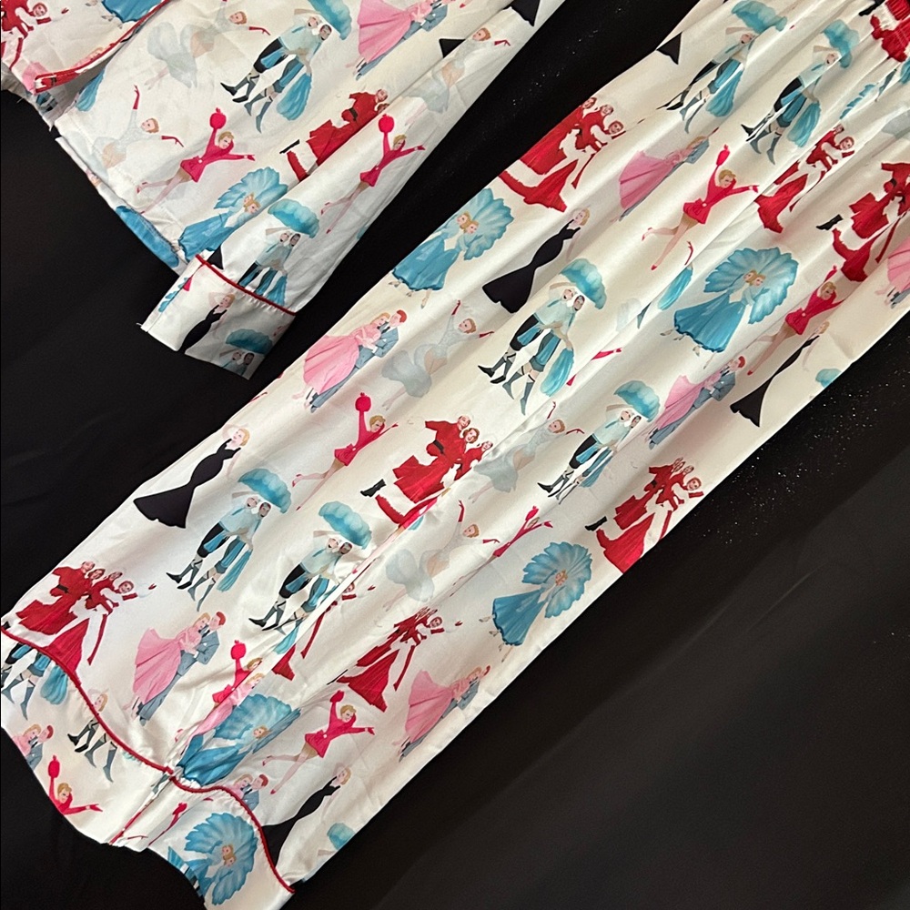 🔥Colorful Patterned silky Pajama Set - Picture 4 of 5